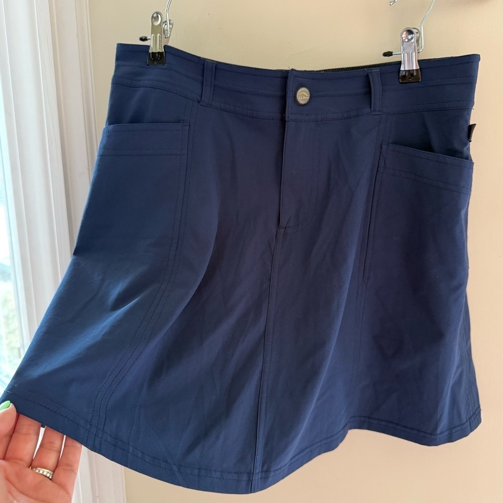 L.L. Bean Navy Blue A-Line GorpCore Hiking Skort Women’s Size 6 - Picture 2 of 10